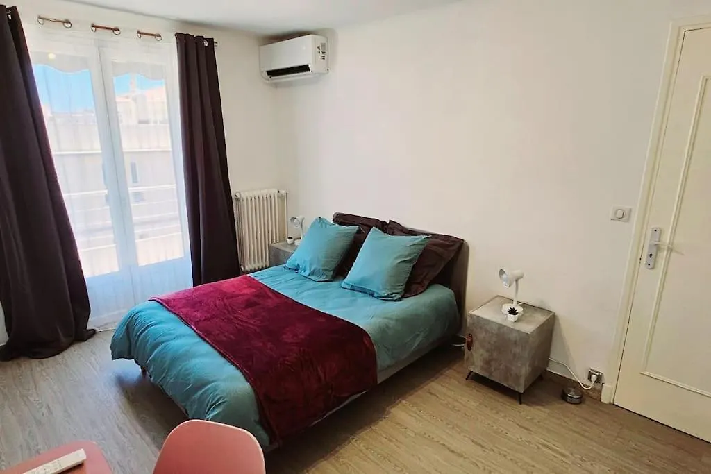 Appartement Trois Pieces Au Coeur D'Antibes ! Proche Plage Et Parking A Disposition