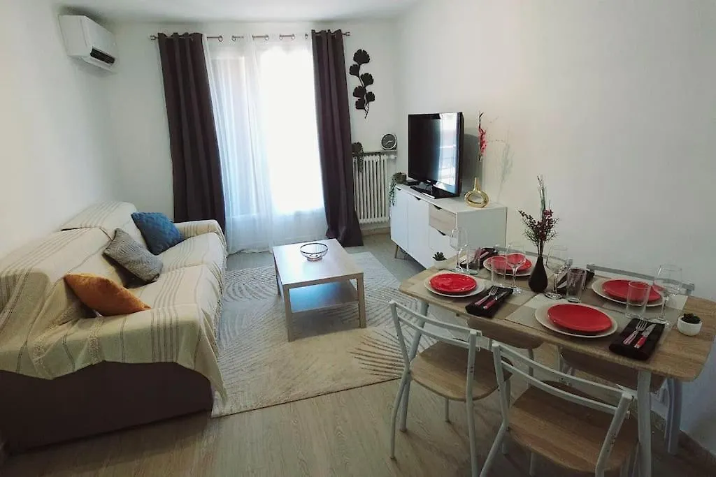 Appartement Trois Pieces Au Coeur D'Antibes ! Proche Plage Et Parking A Disposition 0*, Antibes France